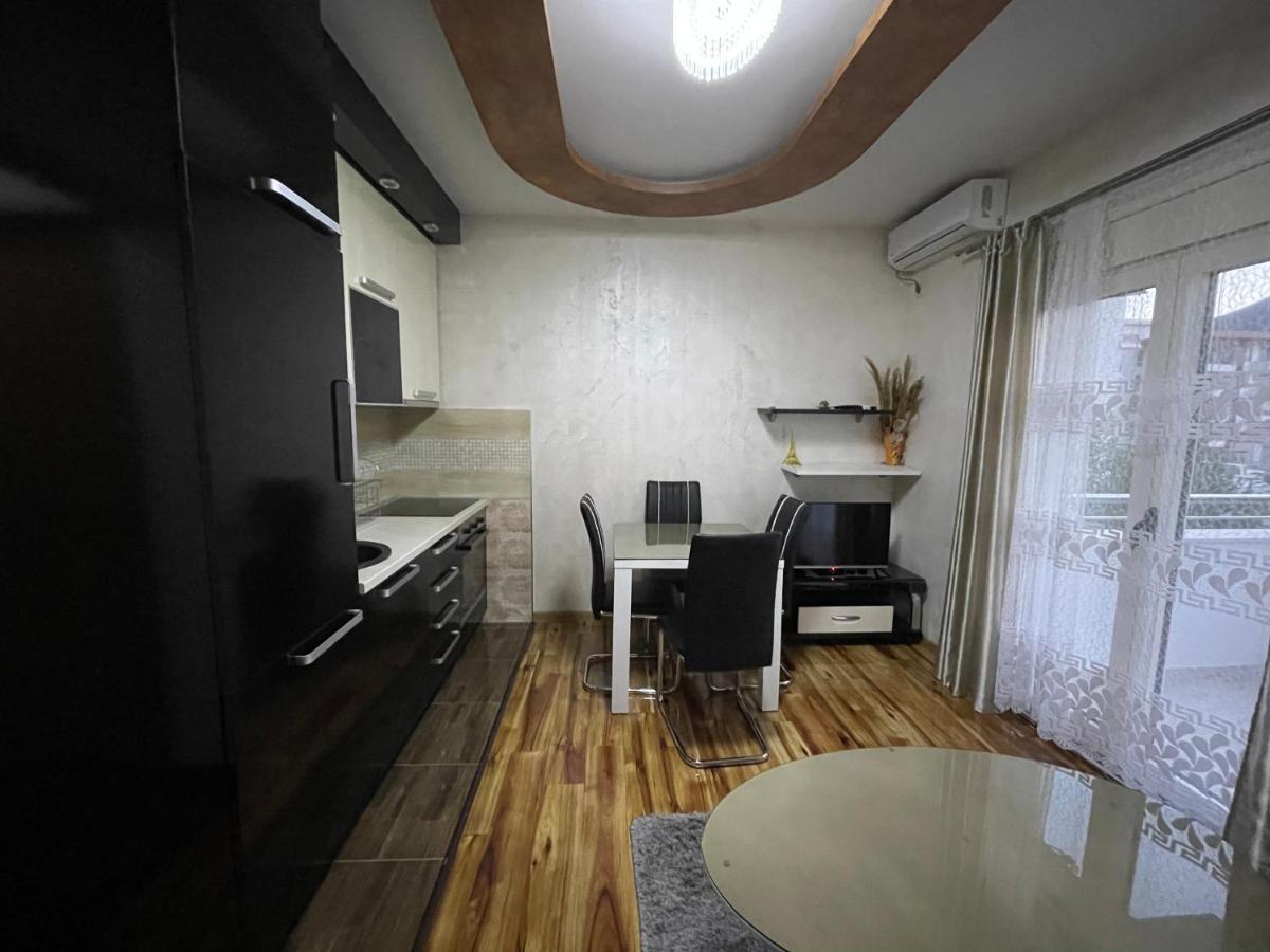 Apartments Zevs 1 Μπούντβα Εξωτερικό φωτογραφία